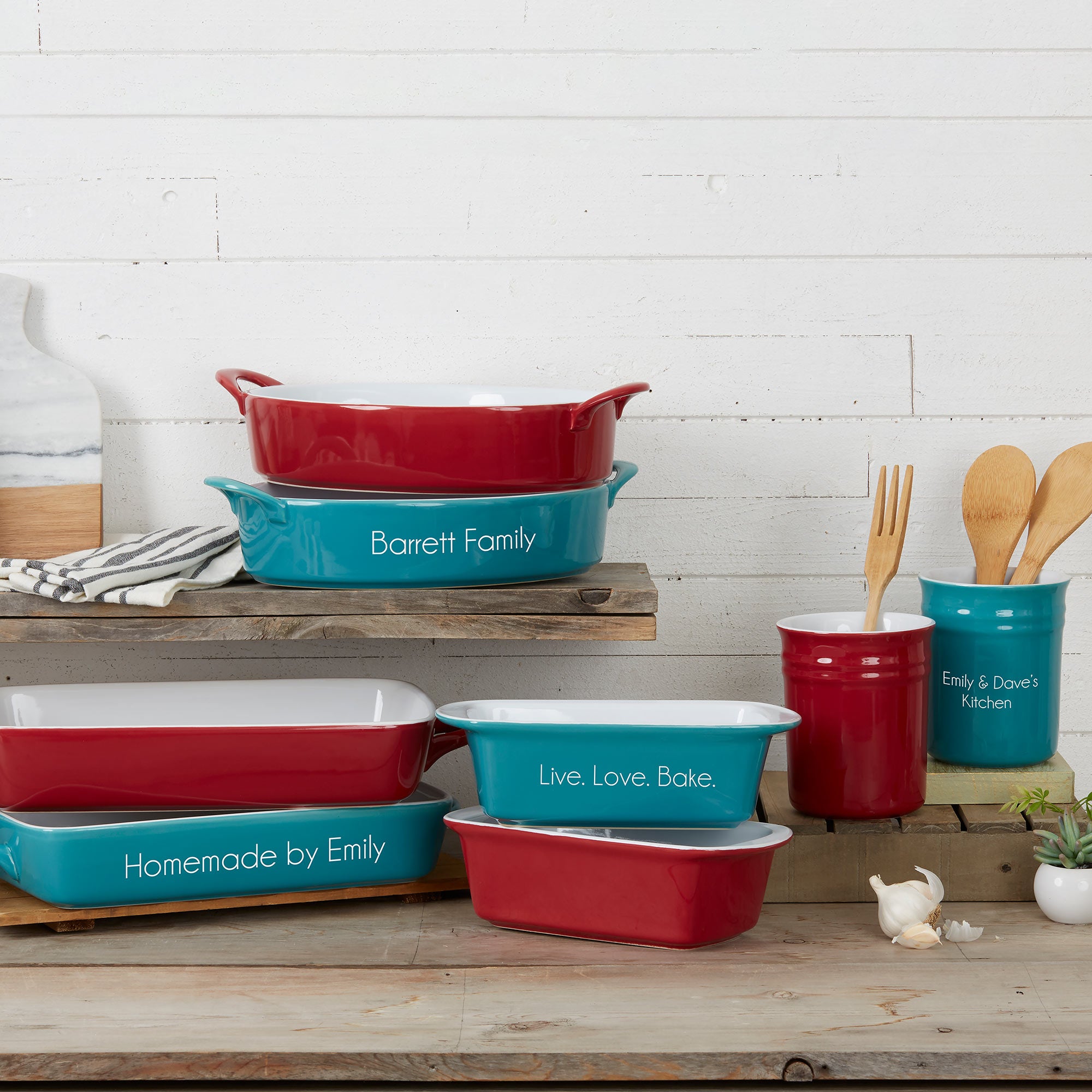 18497 - Personalized Classic Ceramic Bakeware