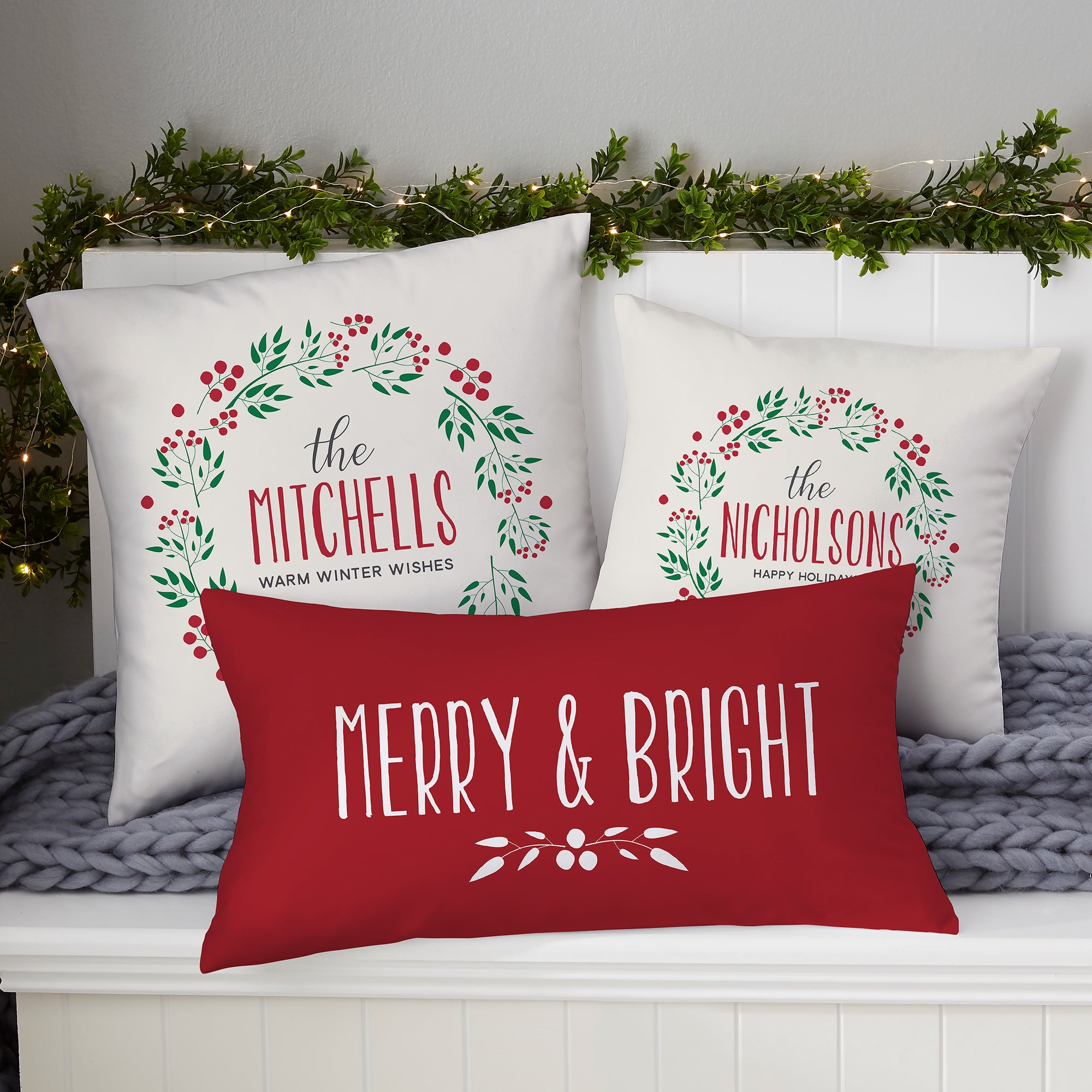 21439 - Christmas Wreath Personalized Throw Pillow