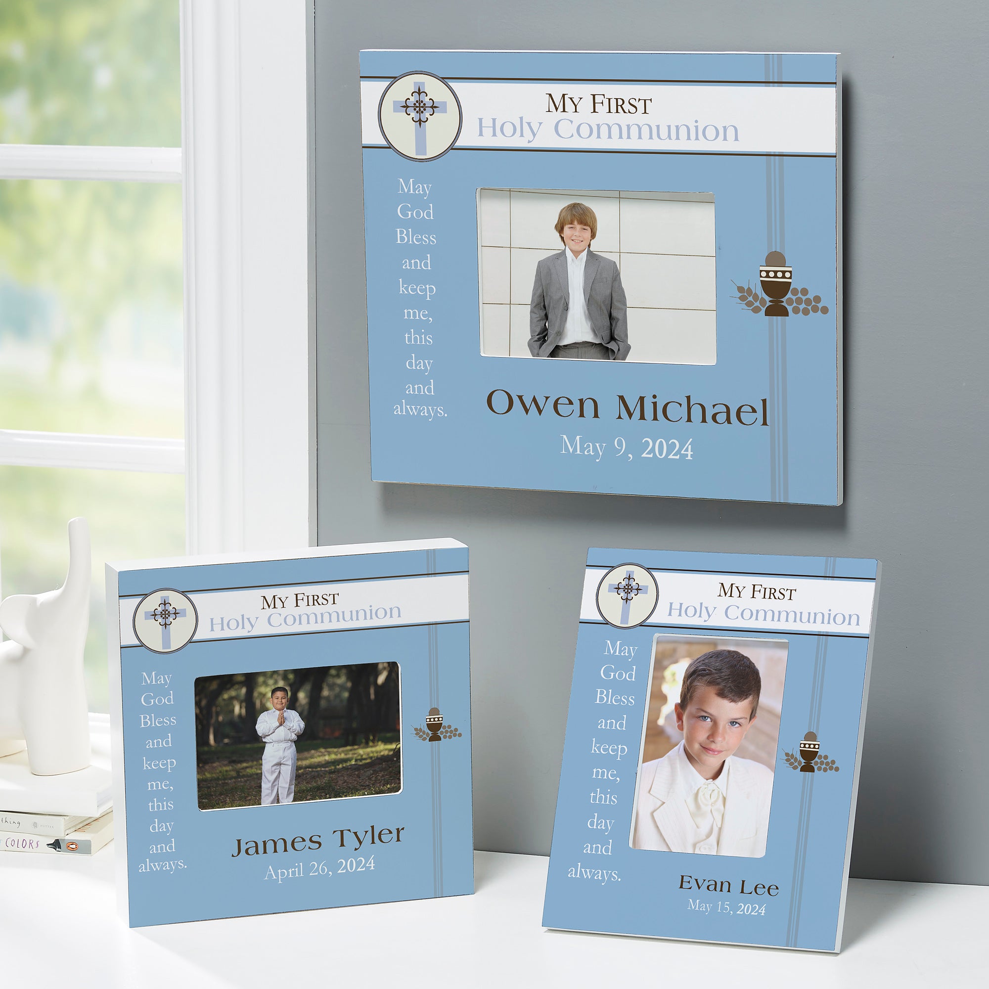 9738 - A Boy&#39;s First Communion Personalized Frame 