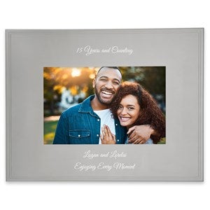 Engraved Family Tremont Gunmetal 4x6 Picture Frame - Horizontal/Landscape