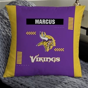 NFL Minnesota Vikings Classic Personalized 18 Throw Pillow - 46499-L