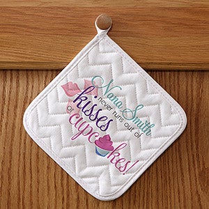 Personalized Potholders   Kisses & Cupcakes