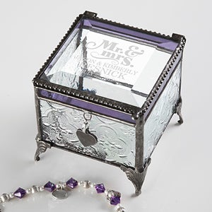 Vintage Anniversary Engraved Jewelry Box - The Happy Couple