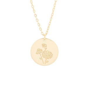 April Birth Flower Daisy Gold Pendant