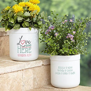 Love Grows Here Personalized Flower shops Pot