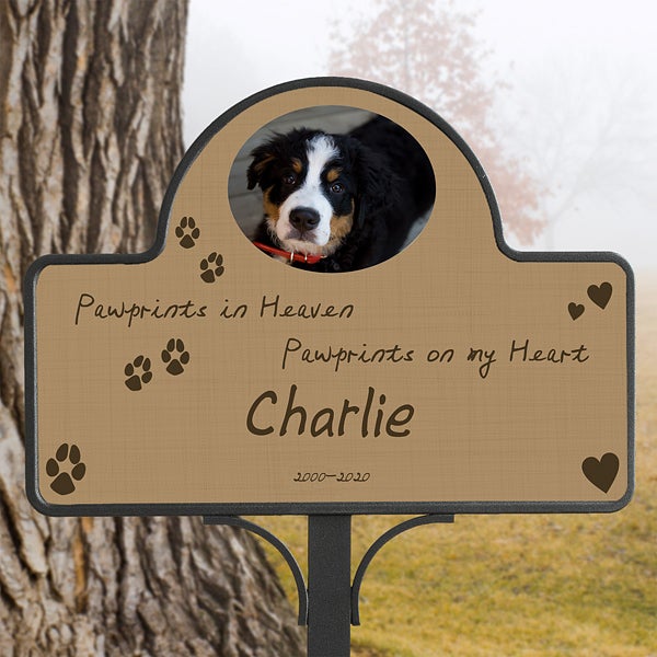 Personalized Pet Memorials