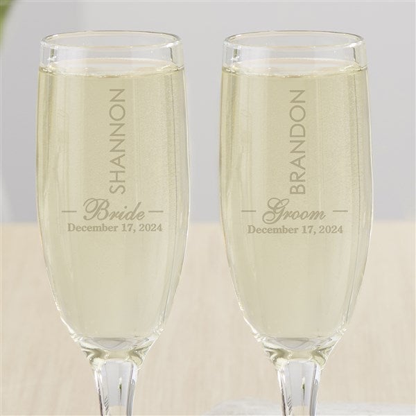 Modern Design Newlywed Wedding Custom Wine Glass Set | Wedding Couple Gift  | Wedding Bridal Shower Gift | Wedding Toasting Glasses