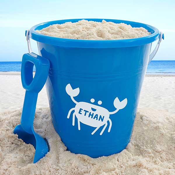 blue beach bucket