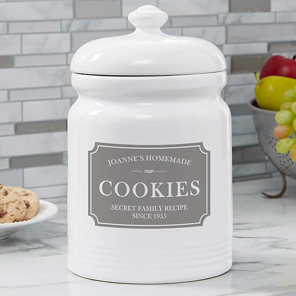 Personalized Family Cookie Jar: Store & Share Sweet Delights